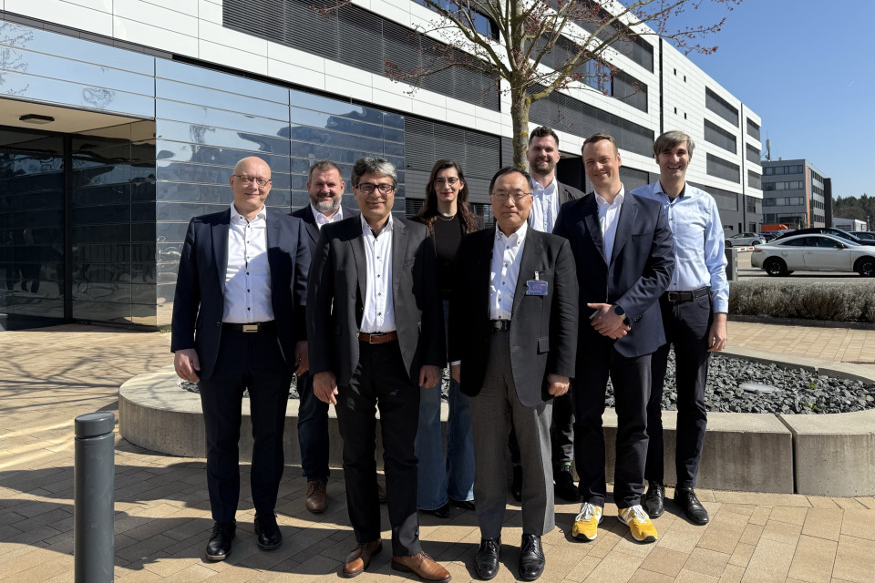 Group of people from Toshiba Digital Solutions Corporation and IAV